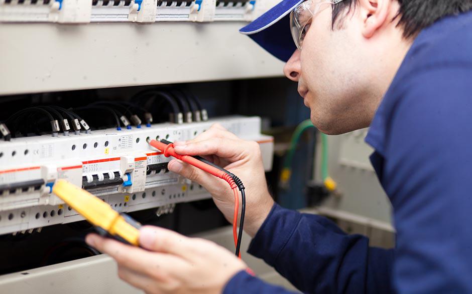besoin d'un électricien Magnanville